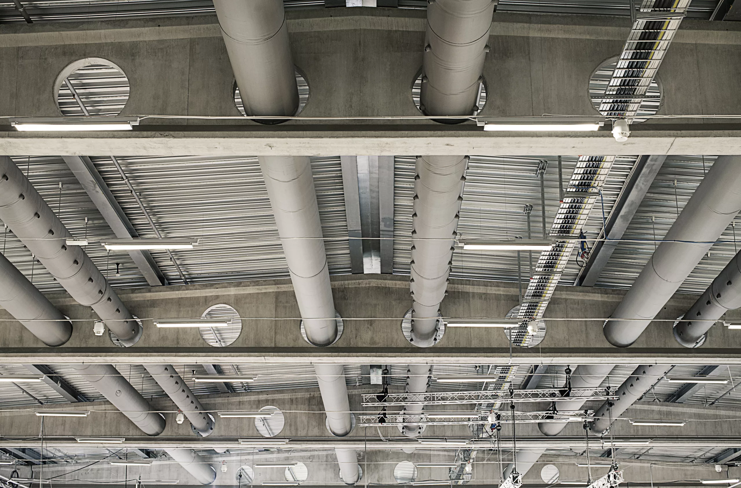 Commercial duct system in MalmöMässan exhibition center, Sweden